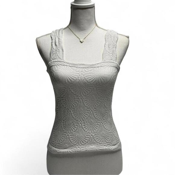 Aura Tops - White floral embroidered tank top with square neckline and ruffled straps small